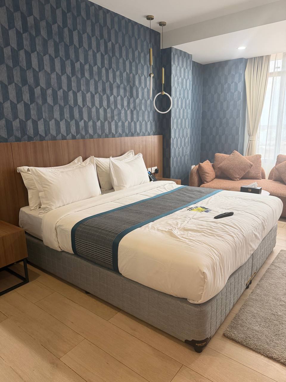 Yam Hotel
